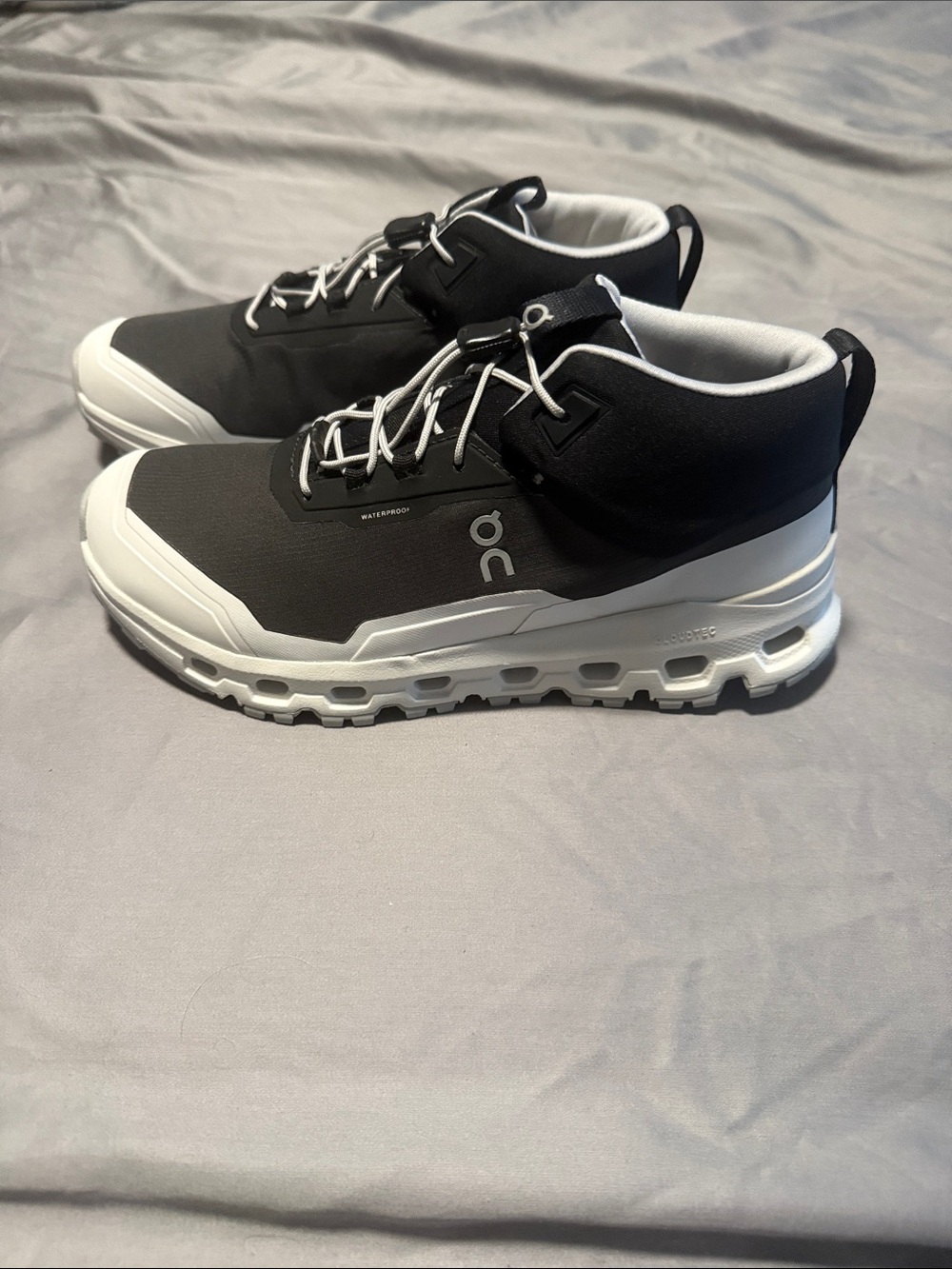 On Running Kids Black and White Mid Top Sneakers